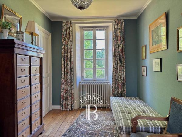 Mathieu, Maison 8 Chambres -  282 m² à vendre