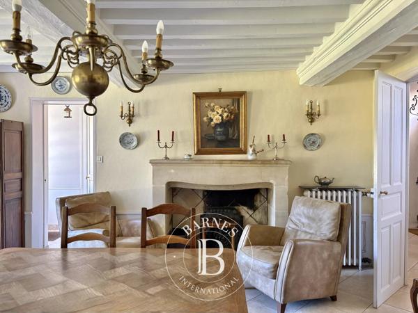 Mathieu, Maison 8 Chambres -  282 m² à vendre