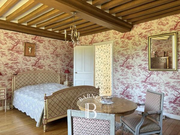 Mathieu, Maison 8 Chambres -  282 m² à vendre