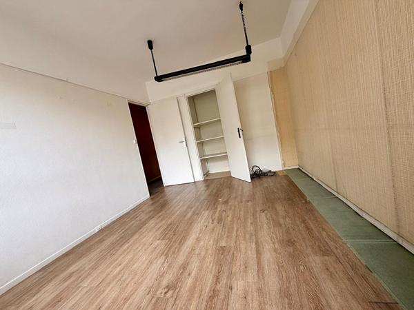 EXCLUSIVITÉ: 4 pièces lumineux à fort potentiel avec loggia ? Avenue recherchée