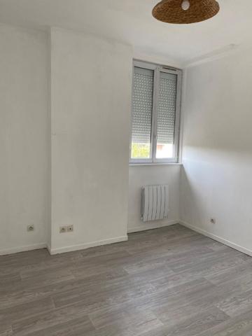 Appartement T2 33 m2 à louer Villemomble Gallieni Gare RER E