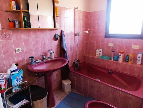 Maison de ville avec terrasse et garage – 85 m² – Issoudun