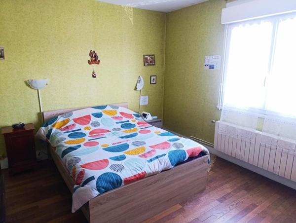 Maison de ville avec terrasse et garage – 85 m² – Issoudun