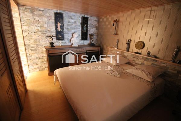 Maison avec 3 chambres et garage 4 voitures!