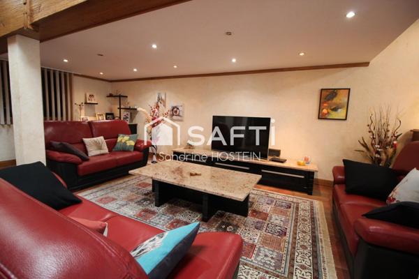 Maison avec 3 chambres et garage 4 voitures!