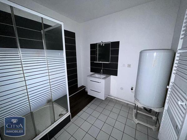 Location appartement Charleville-Mézières (08000) 2 pièces 58.48m²
