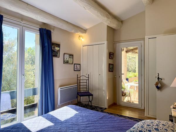 Belle villa dans le calme, piscine, vue