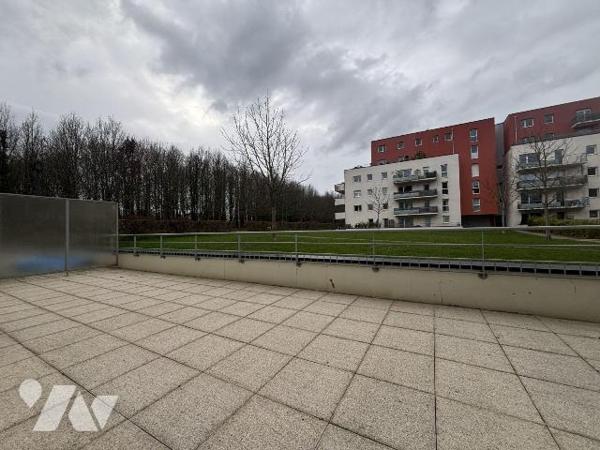 EXCLUSIVITÉ-QUARTIER BEAUREGARD- APPARTEMENT TYPE 3 -GRANDE TERRASSE ET GARAGE SECURISÉE-
Vene...