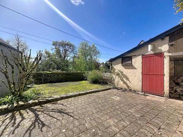 Maison de ville Segré avec jardin clos