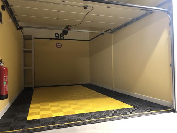 Location parking / box La Rochelle - 1 pièce(s) - 15 m² - 135 €/mois