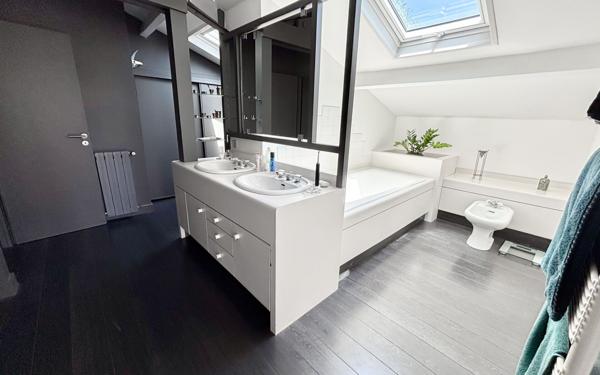 Maison à vendre    5 pièces •  Billère