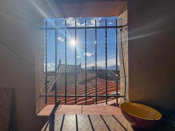 Maison de village avec terrasse et garage R+3