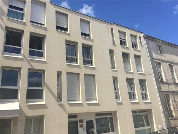 Appartement à louer 742 € CC LA ROCHELLE 1 pièce 37 m² DPE D