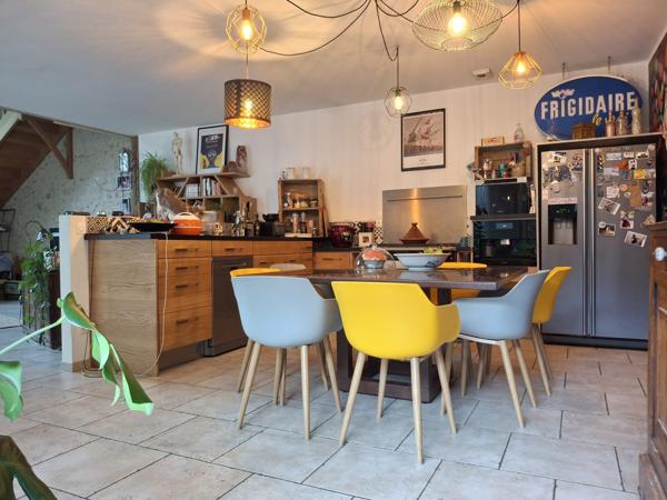 À vendre - Maison ancienne, 8 pièces située à Vernou-sur-Brenne (37210)