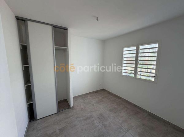 Vente
                Appartement57,6 m² - 3 Pièces -
                    SAINTE ANNE (97180)