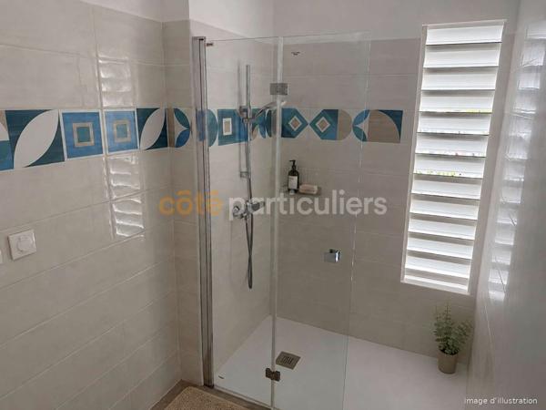 Vente
                Appartement57,6 m² - 3 Pièces -
                    SAINTE ANNE (97180)
