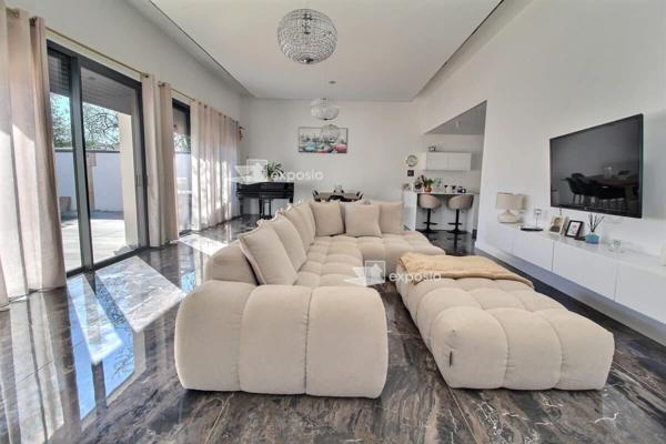 Maison Niort 5 pièce(s) 139.34 m2