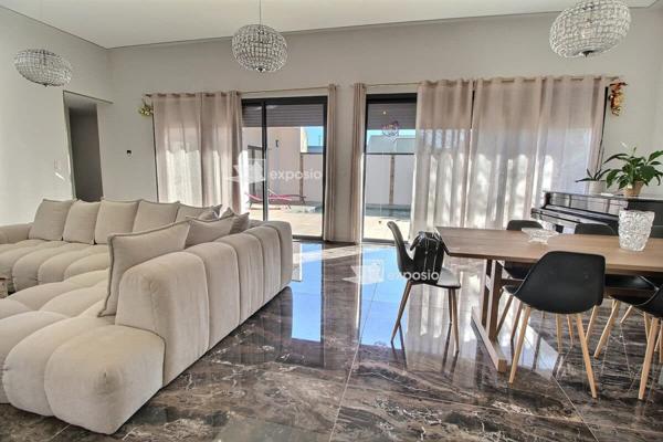 Maison Niort 5 pièce(s) 139.34 m2