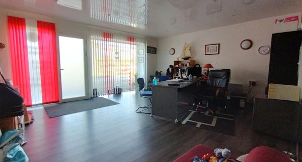 Immeuble à vendre BENODET (29) un commerce et deux appartements jardin