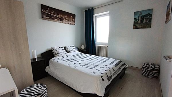 Immeuble à vendre BENODET (29) un commerce et deux appartements jardin