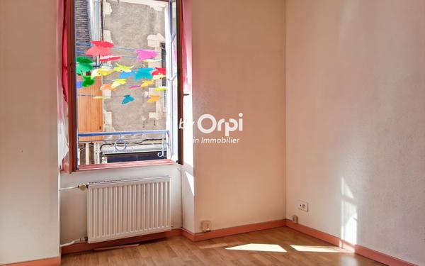 Immeuble à vendre    6 pièces •  Montluçon