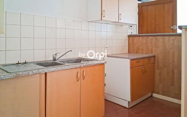 Immeuble à vendre    6 pièces •  Montluçon