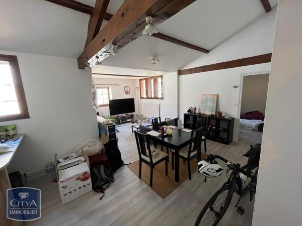 Appartement à louer 2 pièces 62.24m²