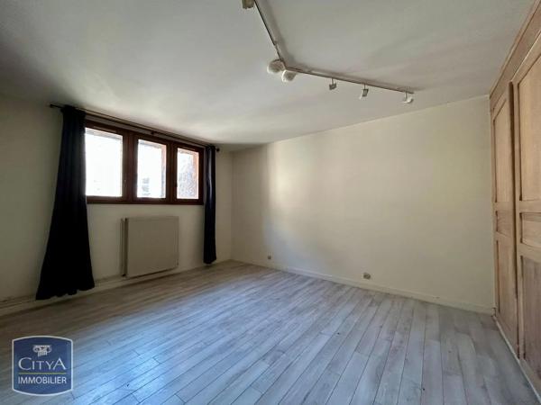 Appartement à louer 2 pièces 62.24m² Poitiers (86000)