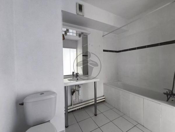 Location                                                      Appartement
                        
                     1 pièces                      27 m2                     à Besançon