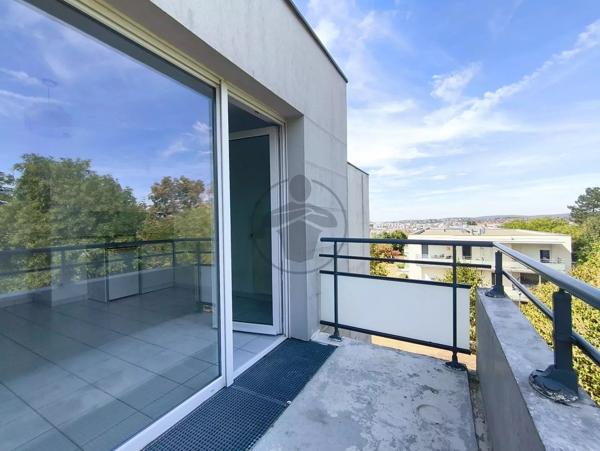 Location                                                      Appartement
                        
                     1 pièces                      27 m2                     à Besançon