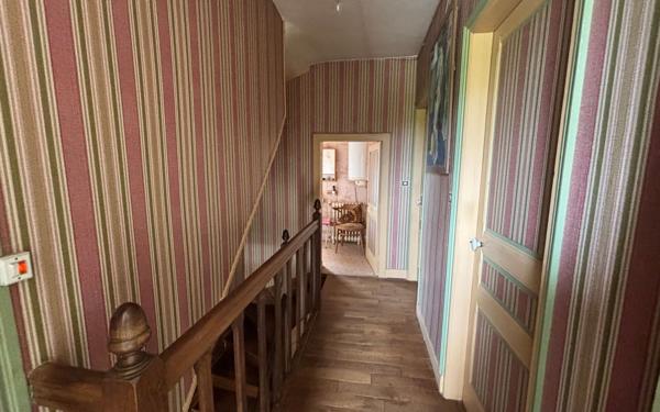 Maison à vendre    5 pièces • 130 m2 Mézières-sur-Issoire