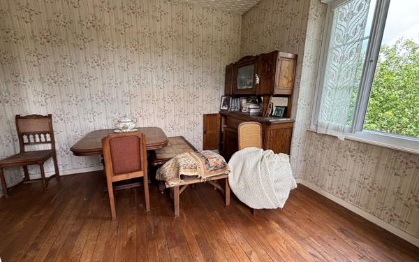 Maison à vendre    5 pièces • 130 m2 Mézières-sur-Issoire