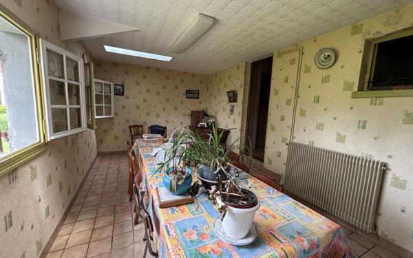 Maison à vendre    5 pièces • 130 m2 Mézières-sur-Issoire