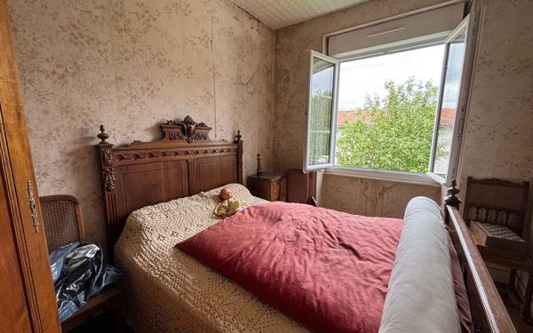 Maison à vendre    5 pièces • 130 m2 Mézières-sur-Issoire