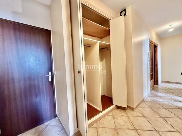 Montreuil limite Fontenay- Appt 3P 2CH- 70m2- Terrasse +Cave