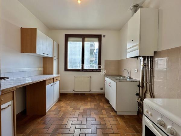 Montreuil limite Fontenay- Appt 3P 2CH- 70m2- Terrasse +Cave