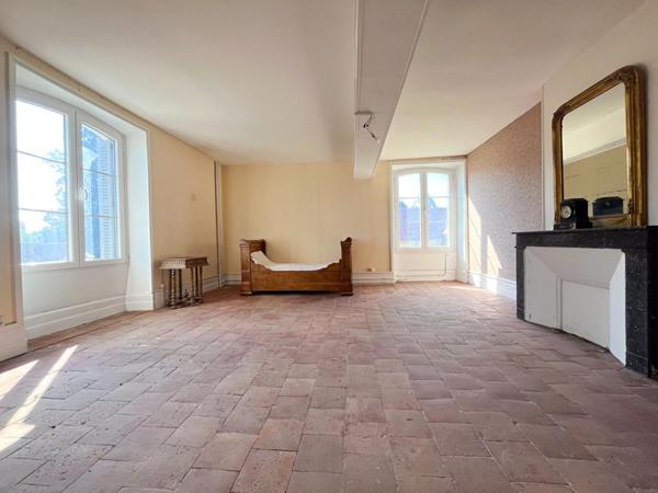Maison Ecueille 7 pièce(s) 250 m2
