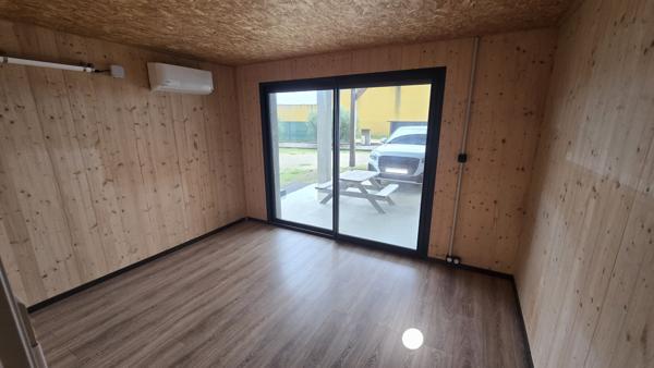 Local Commercial 5 pièces - 155 m² Exclusivité efficity