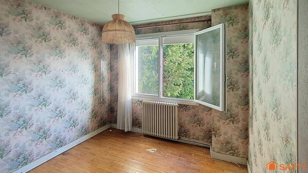 Maison familiale avec potentiel locatif, piscine et grand terrain sans vis-à-vis