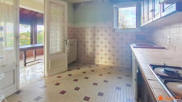 Maison familiale avec potentiel locatif, piscine et grand terrain sans vis-à-vis