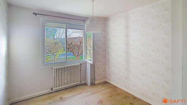 Maison familiale avec potentiel locatif, piscine et grand terrain sans vis-à-vis