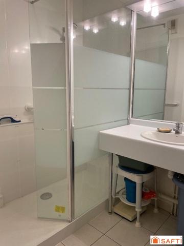 Appartement T3 - 63.5 m2 - RDC terrase de 15 m2 - proche tous commerces - écoles - RER C