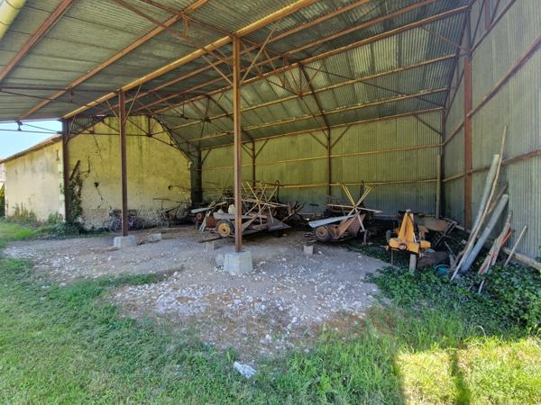 Ancien corps de ferme dans le lochois