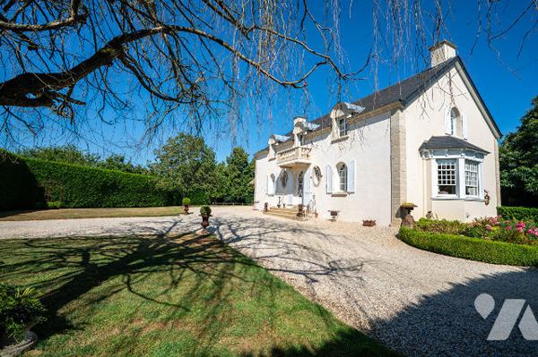 NOUVEAUTE - SAINT GREGOIRE - MAISON BLANCHE  -Maison de Maître Contemporaine