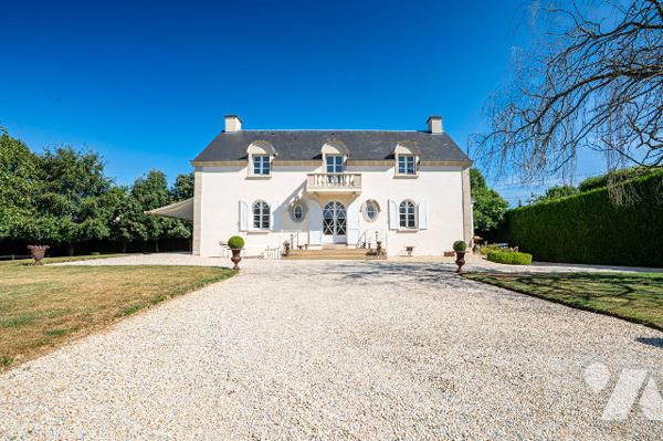 NOUVEAUTE - SAINT GREGOIRE - MAISON BLANCHE  -Maison de Maître Contemporaine