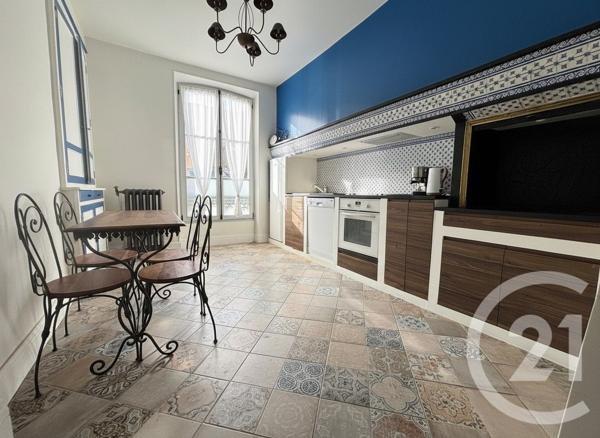 Maison à vendre  11 pièces - 259,70 m2 MERY SUR OISE - 95