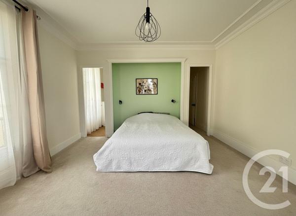 Maison à vendre  11 pièces - 259,70 m2 MERY SUR OISE - 95