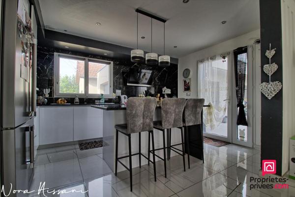 Maison Chaussin 6 pièce(s) 136 m2