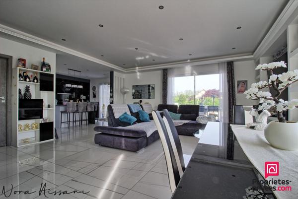 Maison Chaussin 6 pièce(s) 136 m2
