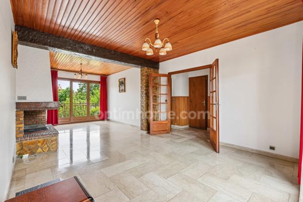Maison familiale 129 m² habitables + sous-sol total – Terrain 365 m²